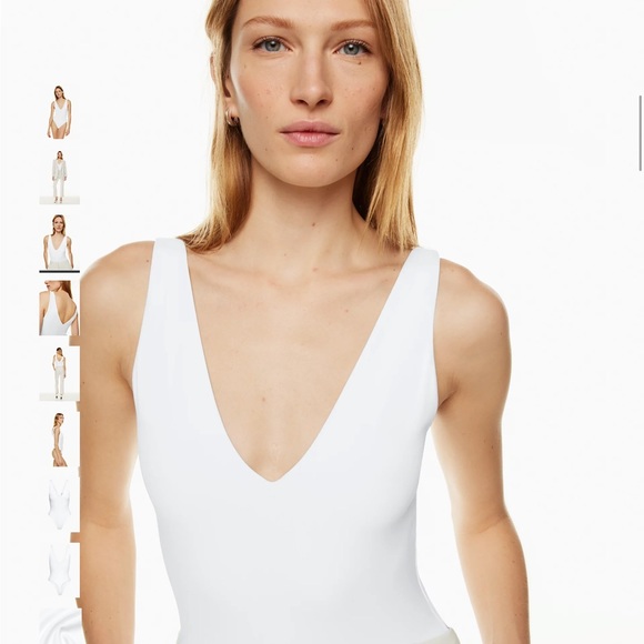Aritzia Contour V-Neck Bodysuit - Picture 3 of 9